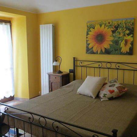 קאסטלמונטה La Bella Dormiente B&B מראה חיצוני תמונה