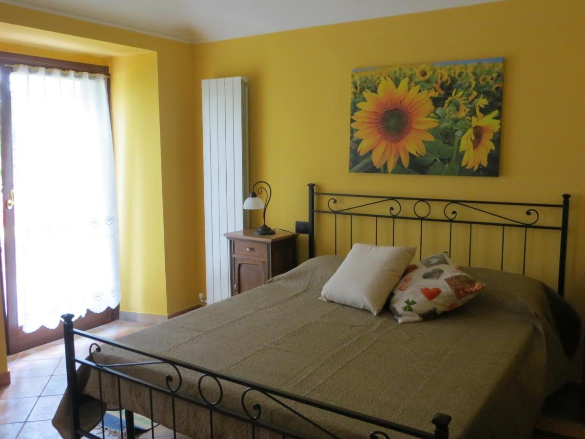 קאסטלמונטה La Bella Dormiente B&B מראה חיצוני תמונה