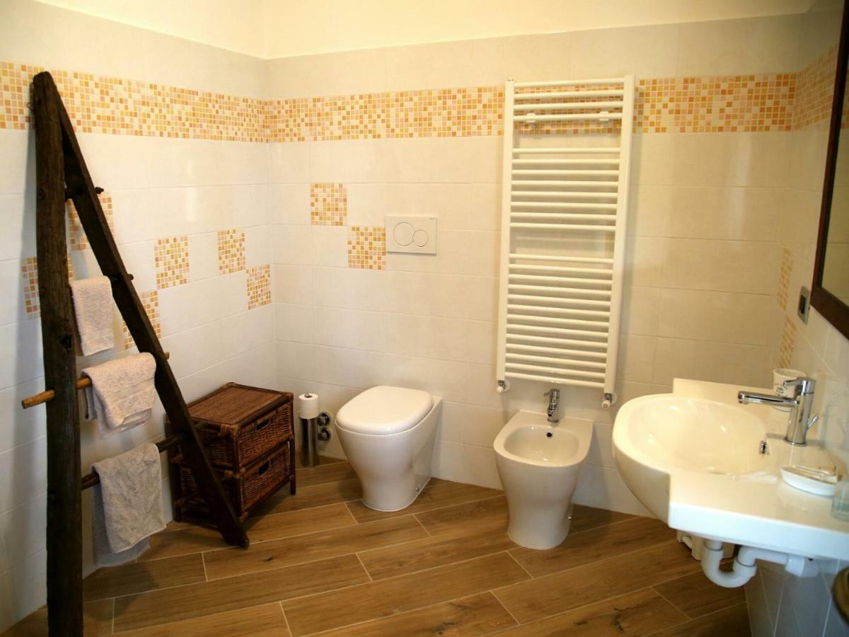 קאסטלמונטה La Bella Dormiente B&B מראה חיצוני תמונה