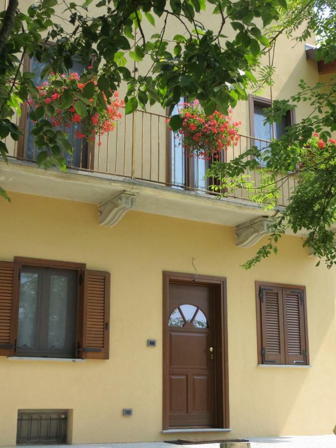 קאסטלמונטה La Bella Dormiente B&B מראה חיצוני תמונה