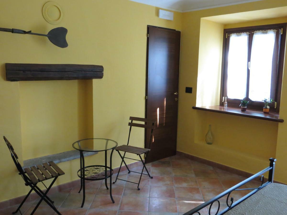 קאסטלמונטה La Bella Dormiente B&B מראה חיצוני תמונה