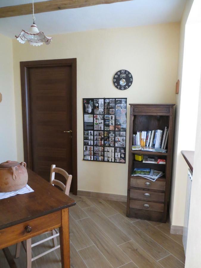 קאסטלמונטה La Bella Dormiente B&B מראה חיצוני תמונה